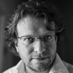 Peter<br />Pomerantsev